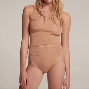 NWT SKIMS sleep brief